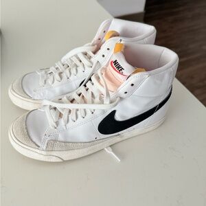 Nike Blazer Women Shoe